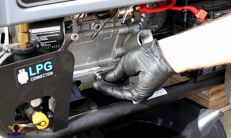 چطور متوجه شویم ژنراتور نیاز به تعویض روغن دارد؟